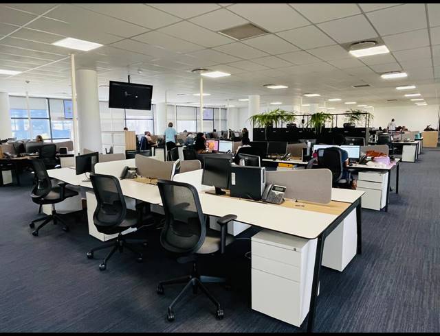 2,495M² OFFICE TO LET IN NOORDWYK
